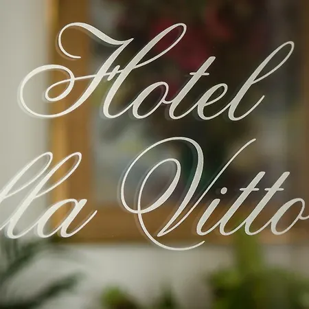 Della Vittoria 3* Ancône